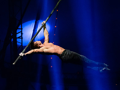Artem - Poleakrobatik
